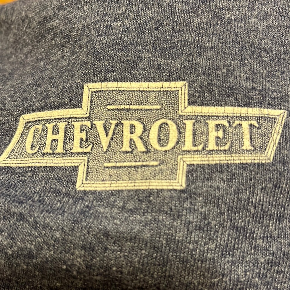Delta Pro Weight Chevrolet Logo T-Shirt Men Large. Heather blue. Short sleeves